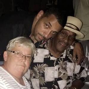 Meet your Posher, Barry